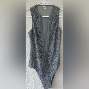 Victorias Secret Gray Lace Mesh Cotton Scoop Neck Teddy Bodysuit; size M